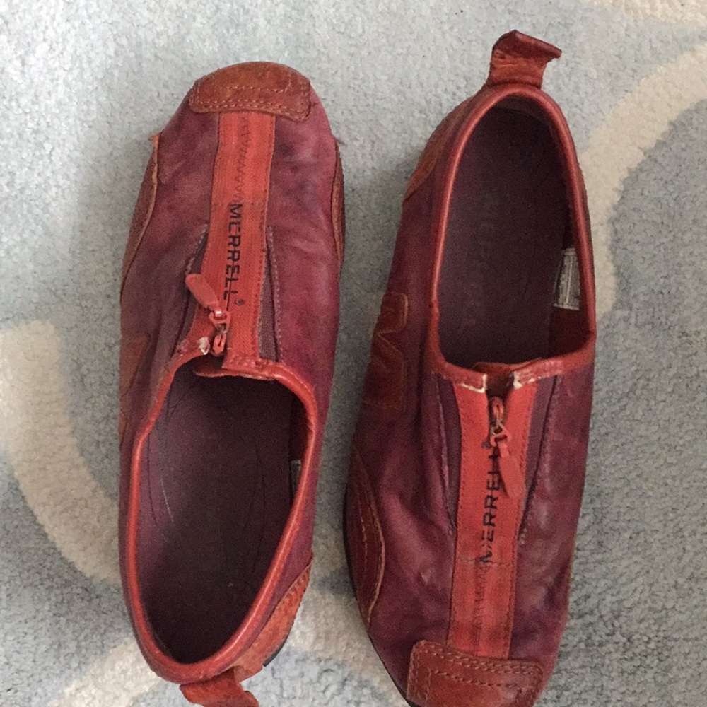 Merrell European style leather sneaker